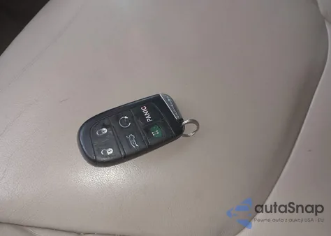 2012 Chrysler 300 Limited z USA, uszkodzony, nr VIN 2C3CCACG2CH138565